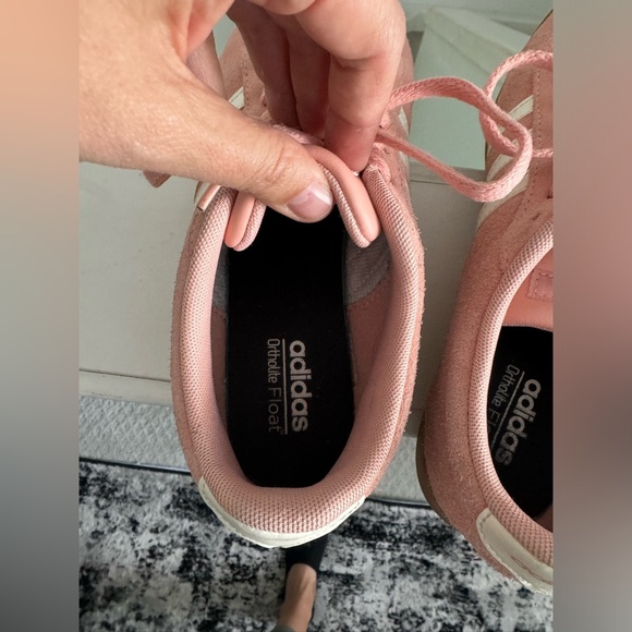 Pink ADIDAS - Picture 2 of 5